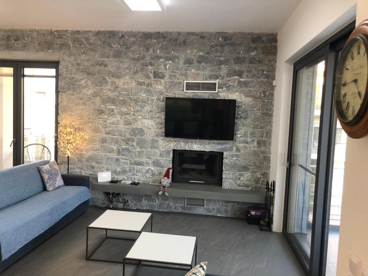 Elion Luxury Apartments Kalamata Exterior foto